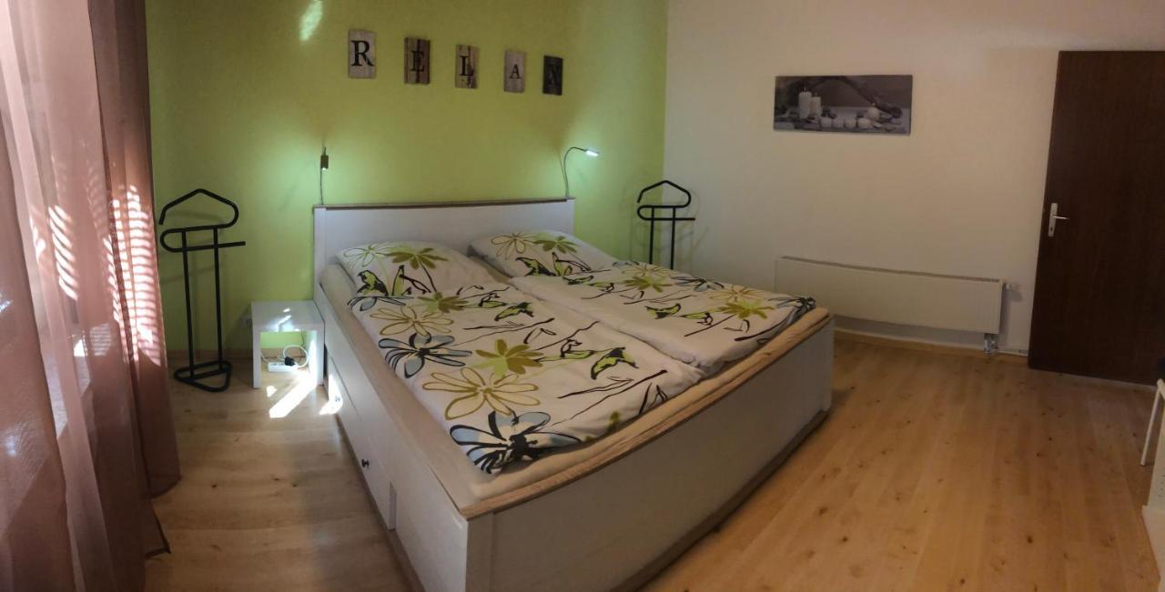 Ferienwohnung Familie Slepitzka Niedenstein Ngoại thất bức ảnh