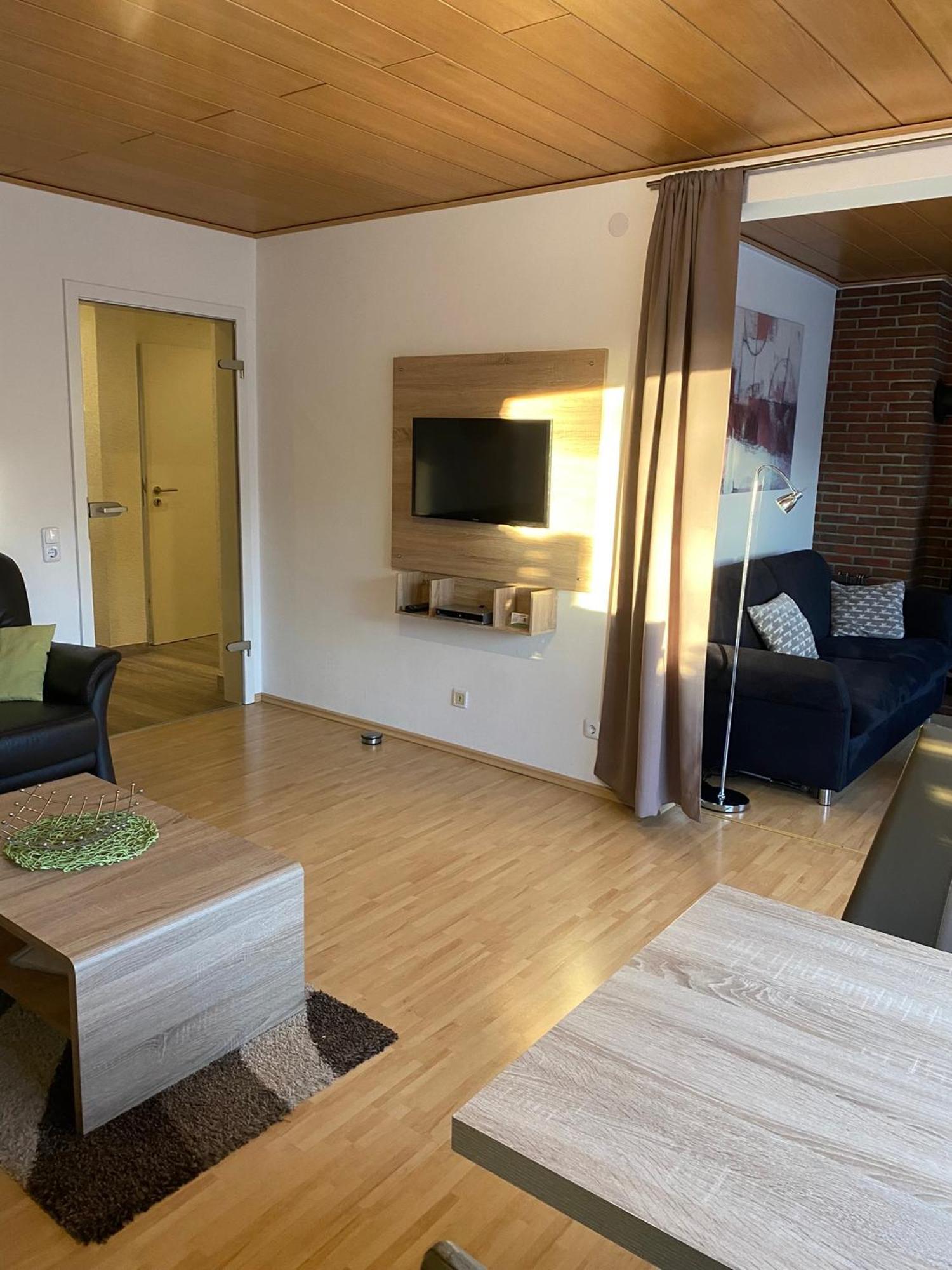 Ferienwohnung Familie Slepitzka Niedenstein Ngoại thất bức ảnh
